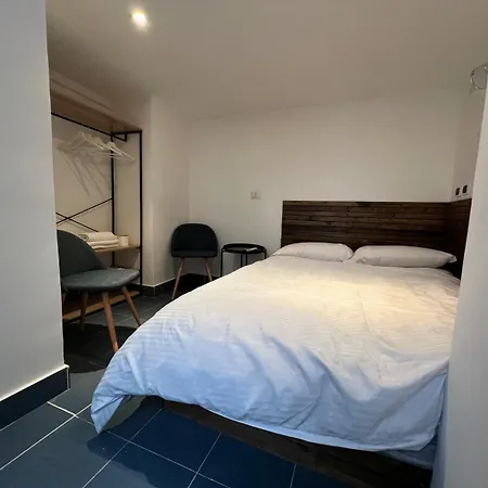 Carafa Guest house *