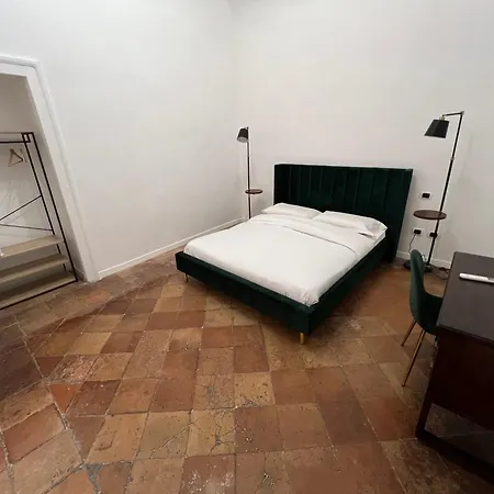 Carafa بيت ضيافة نابولي