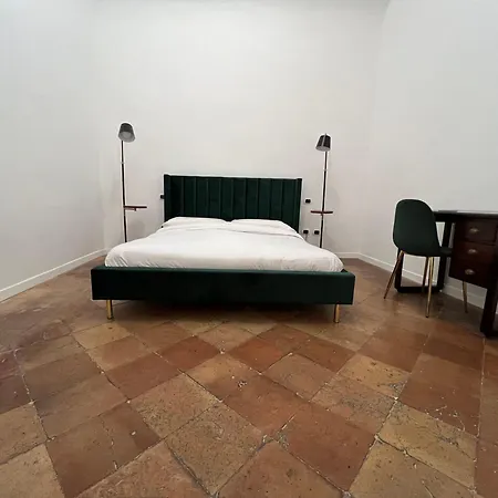 Carafa 3* نابولي
